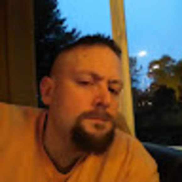 Meet your Posher, Kyle - Picture 1 of 1